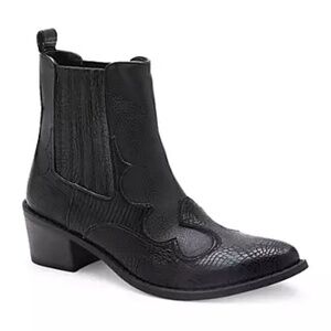 Coconuts by Matisse Cavalier Western Bootie size 7.5M